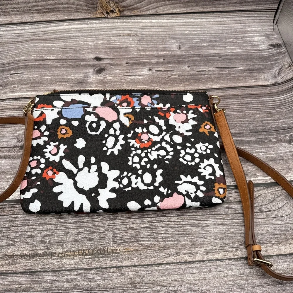 FOSSIL Sydney Print Dark Floral Crossbody Bag Pebbled Leather Adjustable NWOT